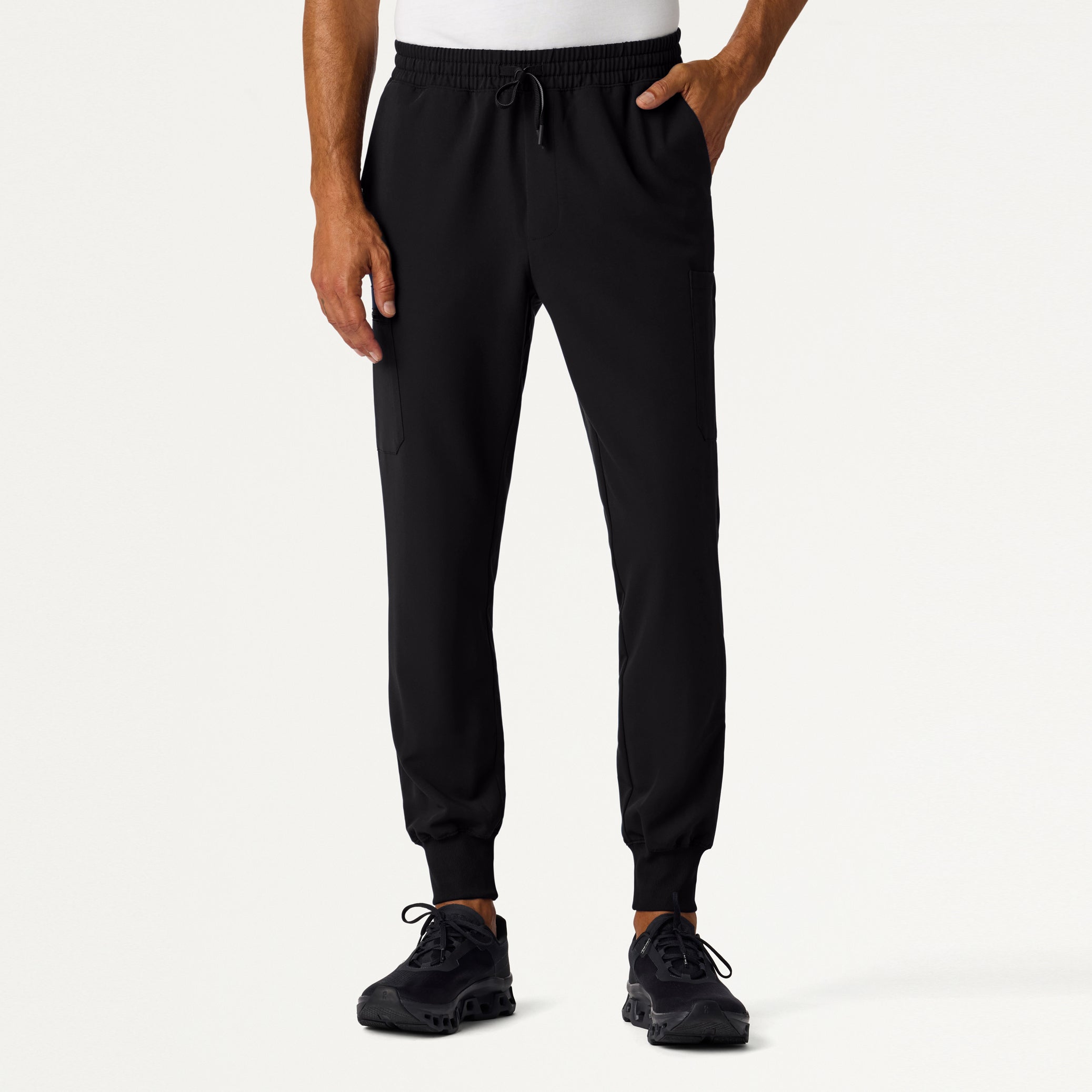 Osmo Slim 8-Pocket Scrub Jogger - Black
