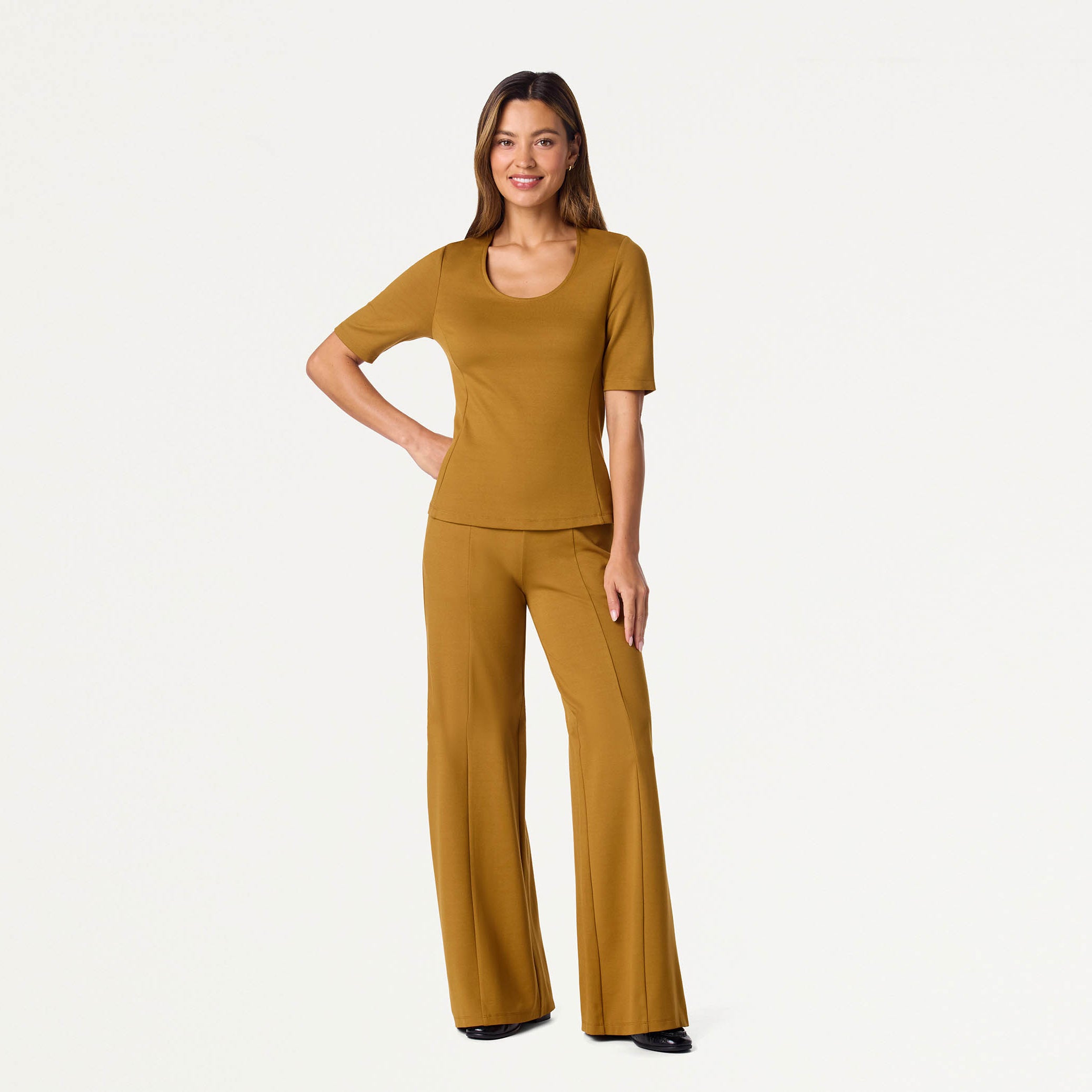 The Go Wide UltraSOFT™ Scrub Set - Cider